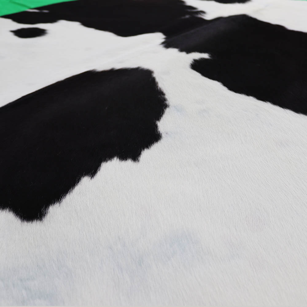 Hovädzia koža - Black&White 140x150 cm
