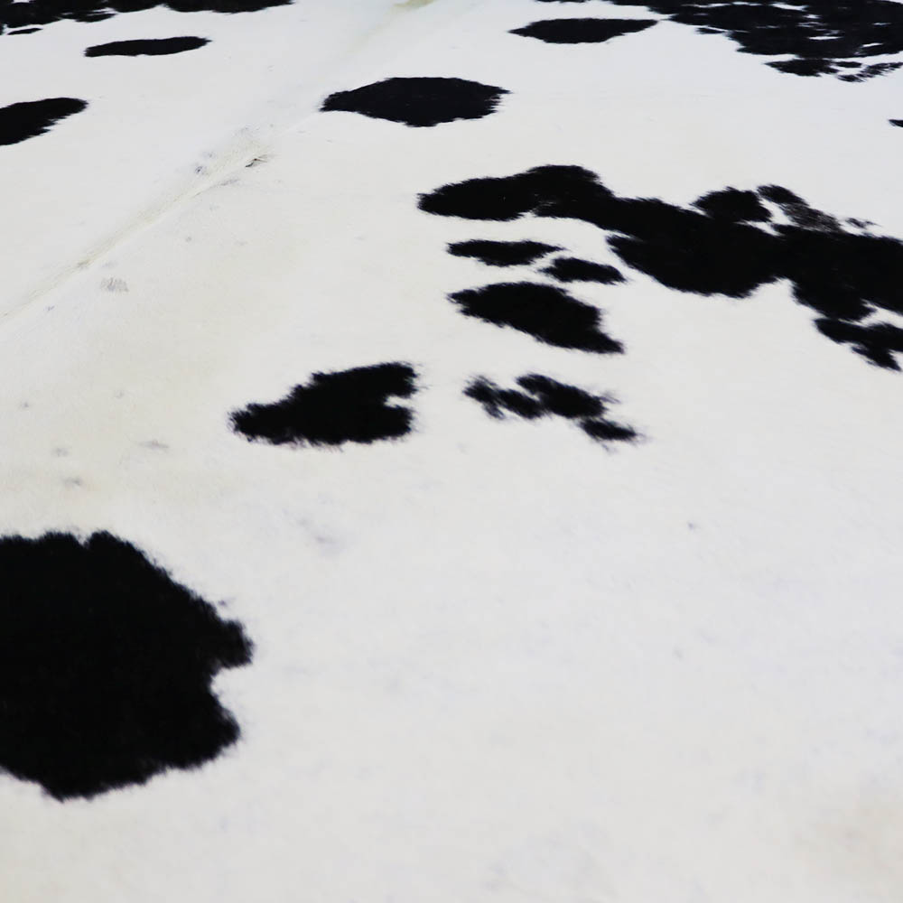 Hovädzia koža - Black&White 220x180 cm